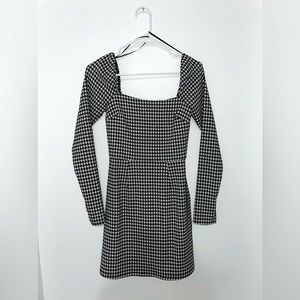Size S Long Sleeve Dress